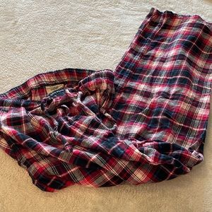 Lucky Brand Red/Black plaid PJ set lounge wear. Christmas themed. M